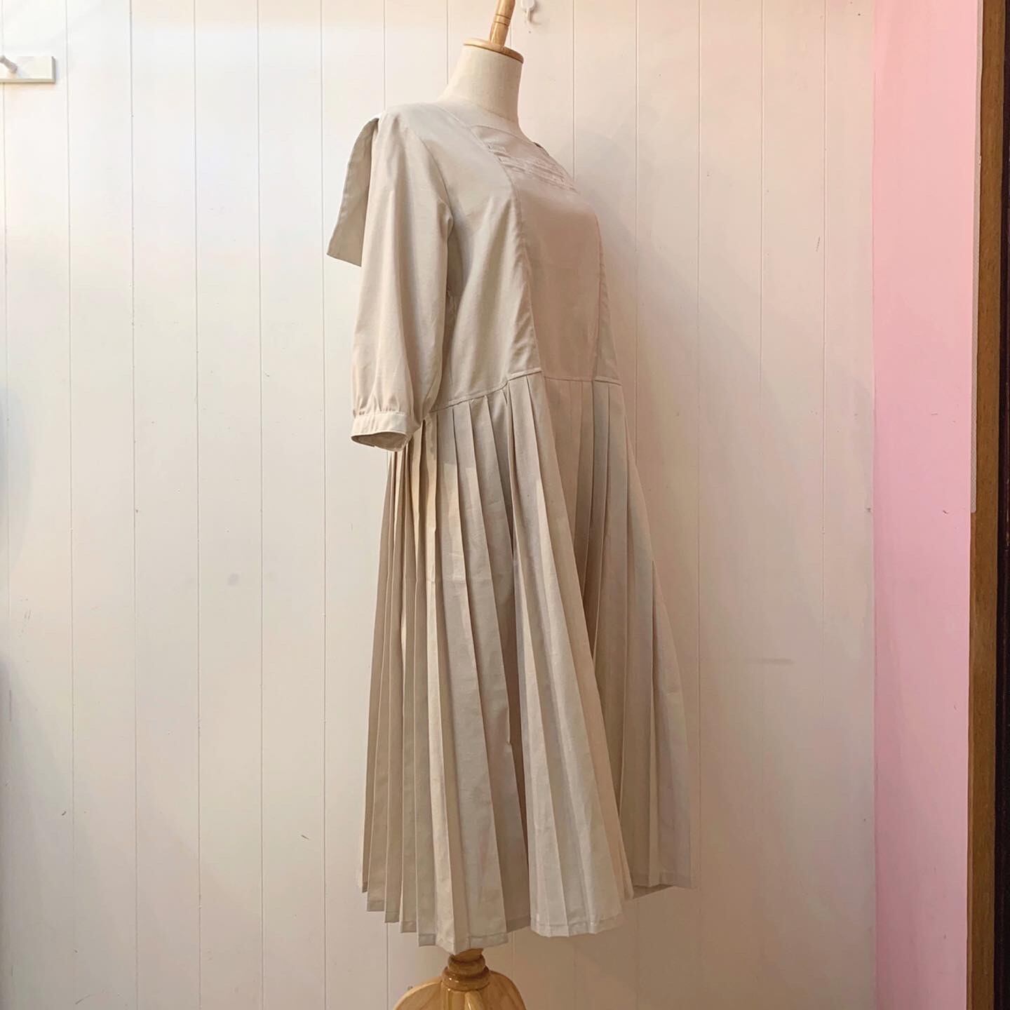 original / brand new sailor one-piece / beige