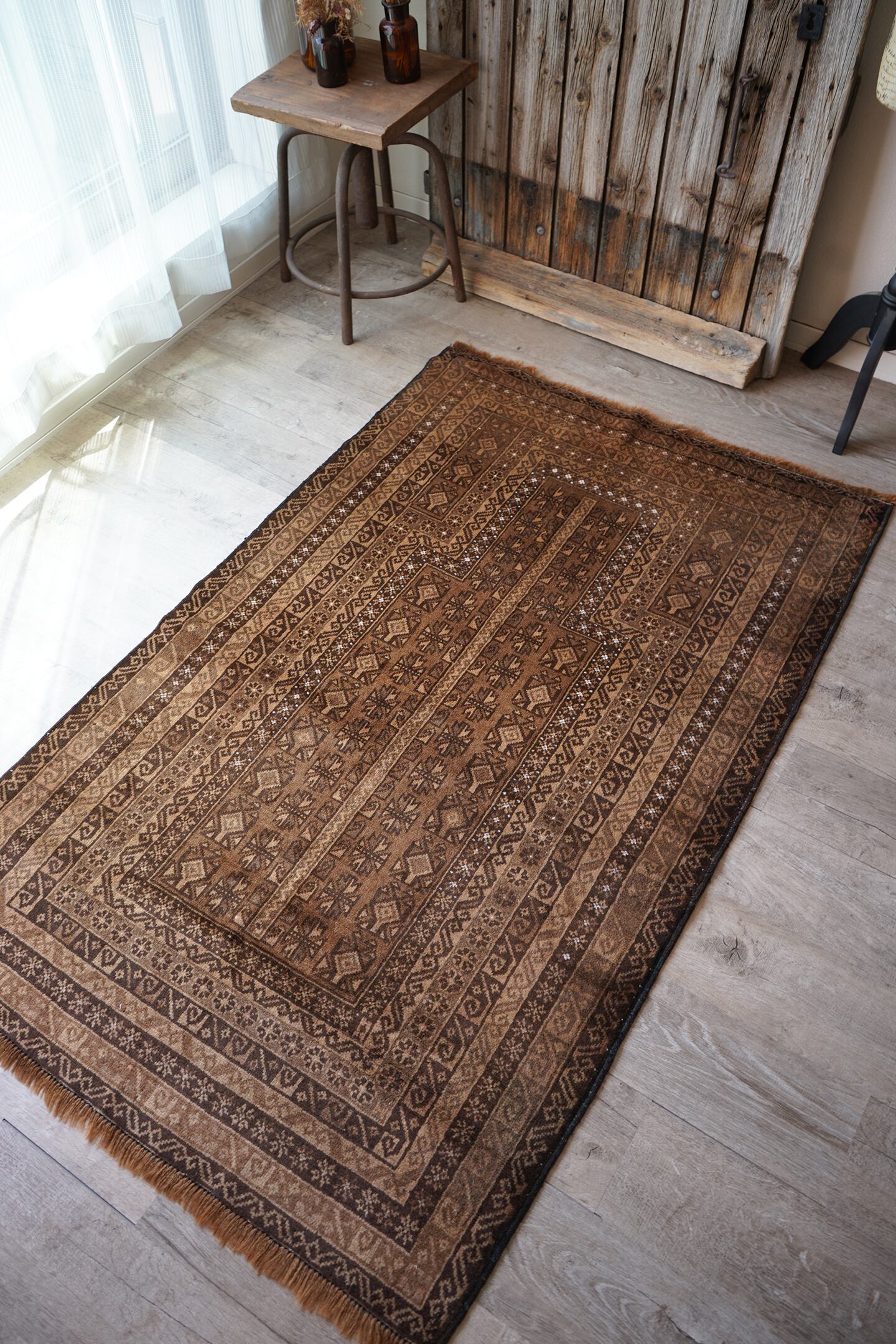 320】Vintage Afghan Baluch rug 1970's | ヴィンテージラグ専門店