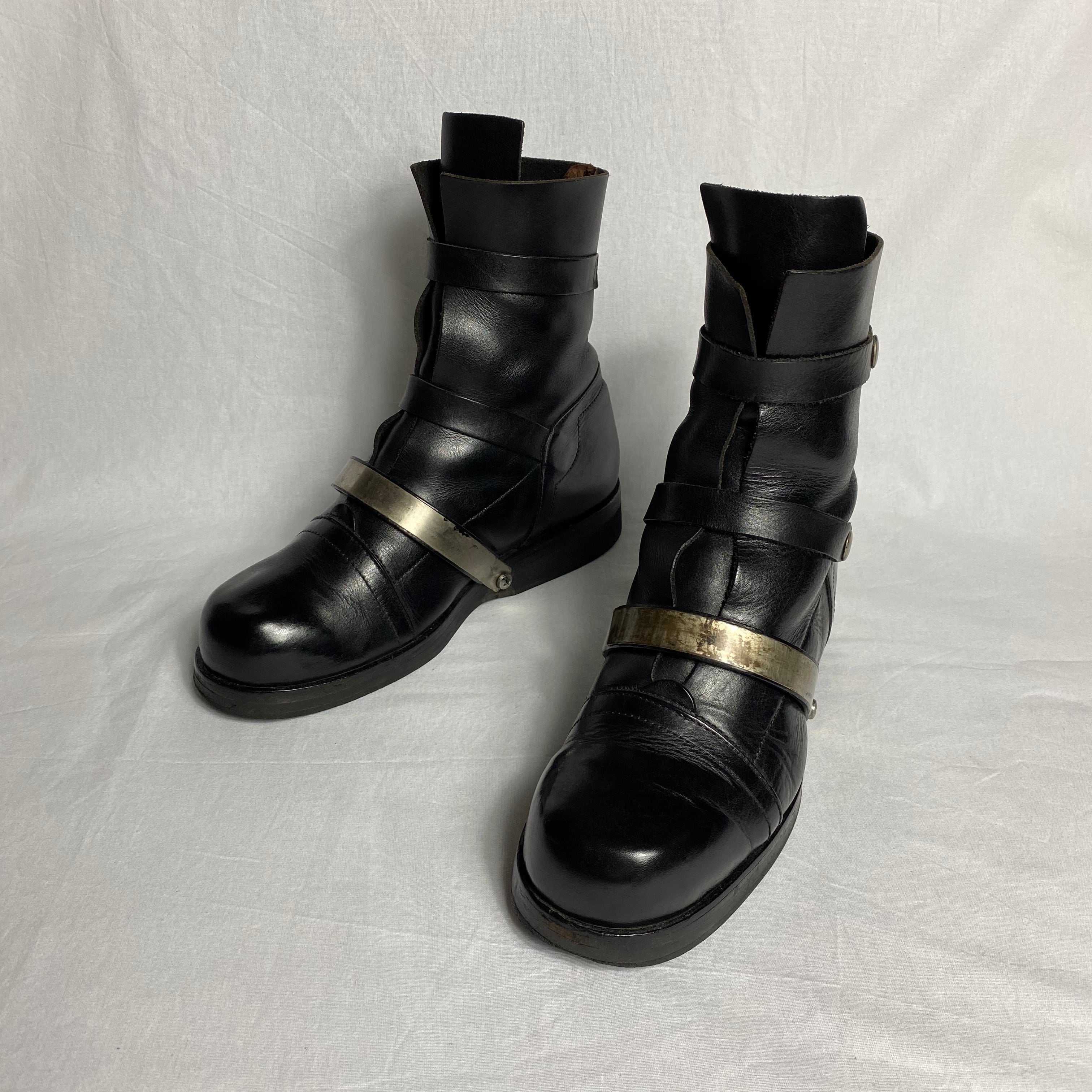 DIRK BIKKEMBERGS Leather boots ダークビッケンバーグ レザー