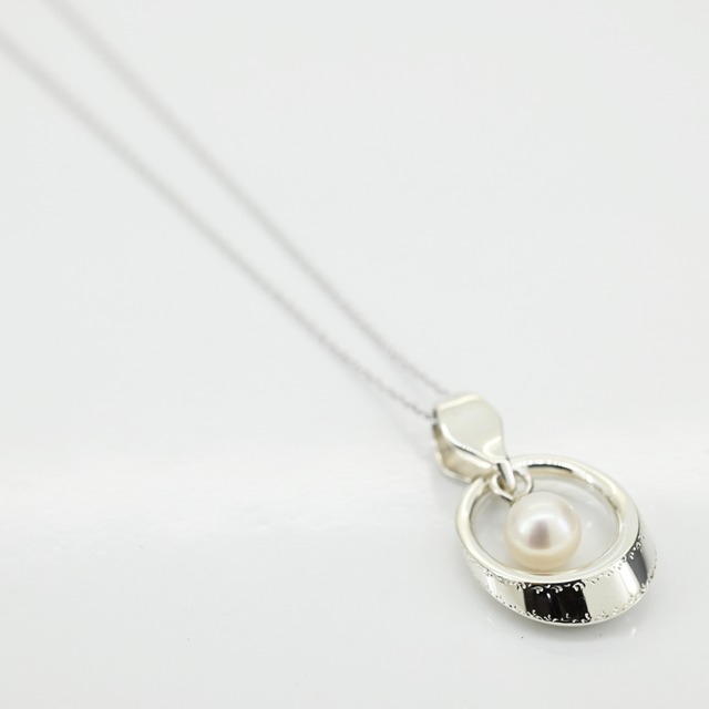 【ネックレス】 goccia アラベスク小