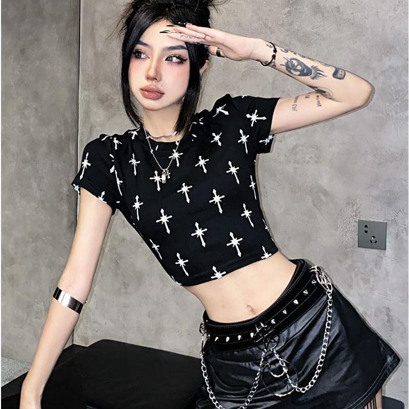 サブカル 服 地雷系 通販 トップス 半袖 ショート丈 腹出し へそ出し 十字架柄 クロス パンク系 ロック系 バンギャ