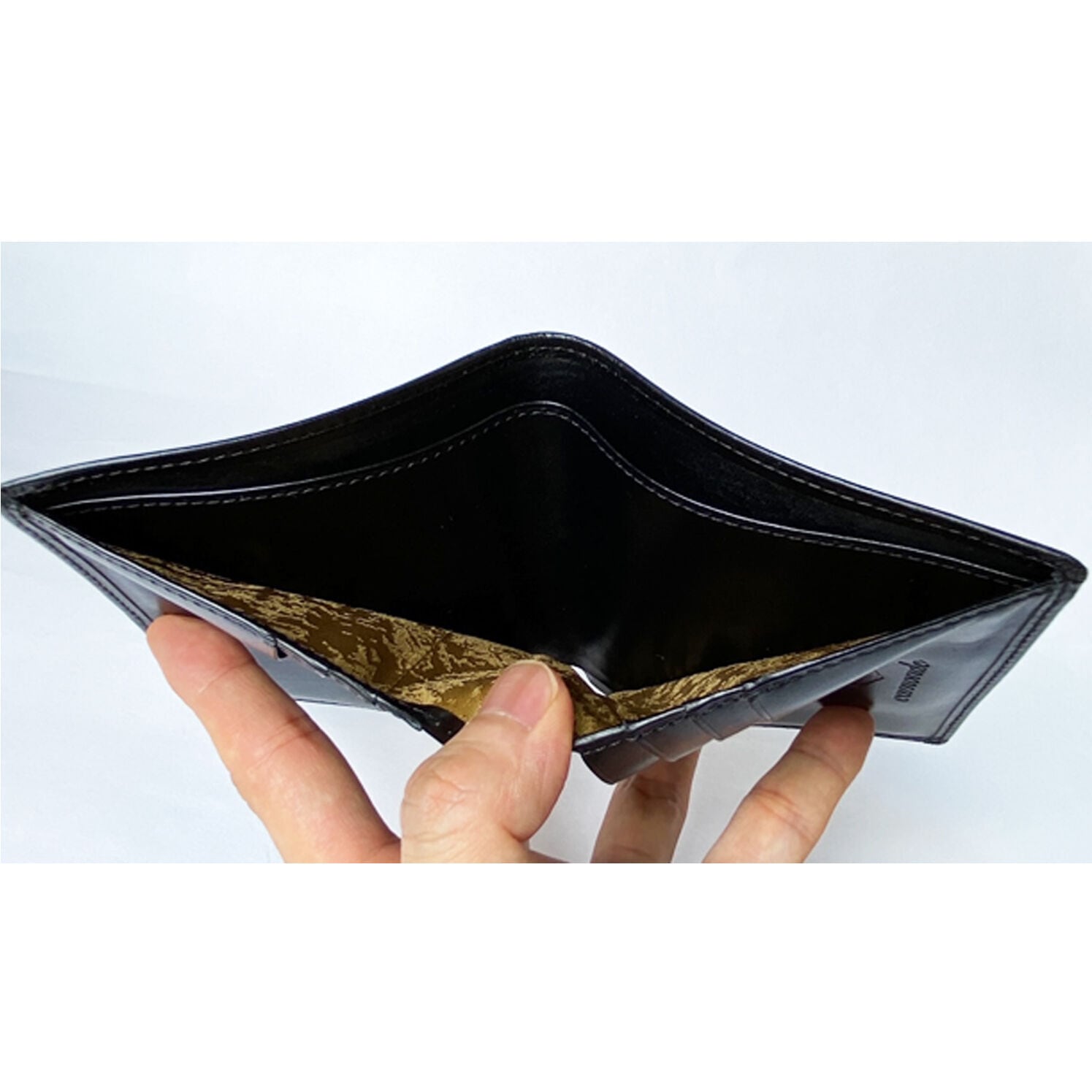 期間限定価格＞二つ折り財布 最高級キップボックス調レザー Black