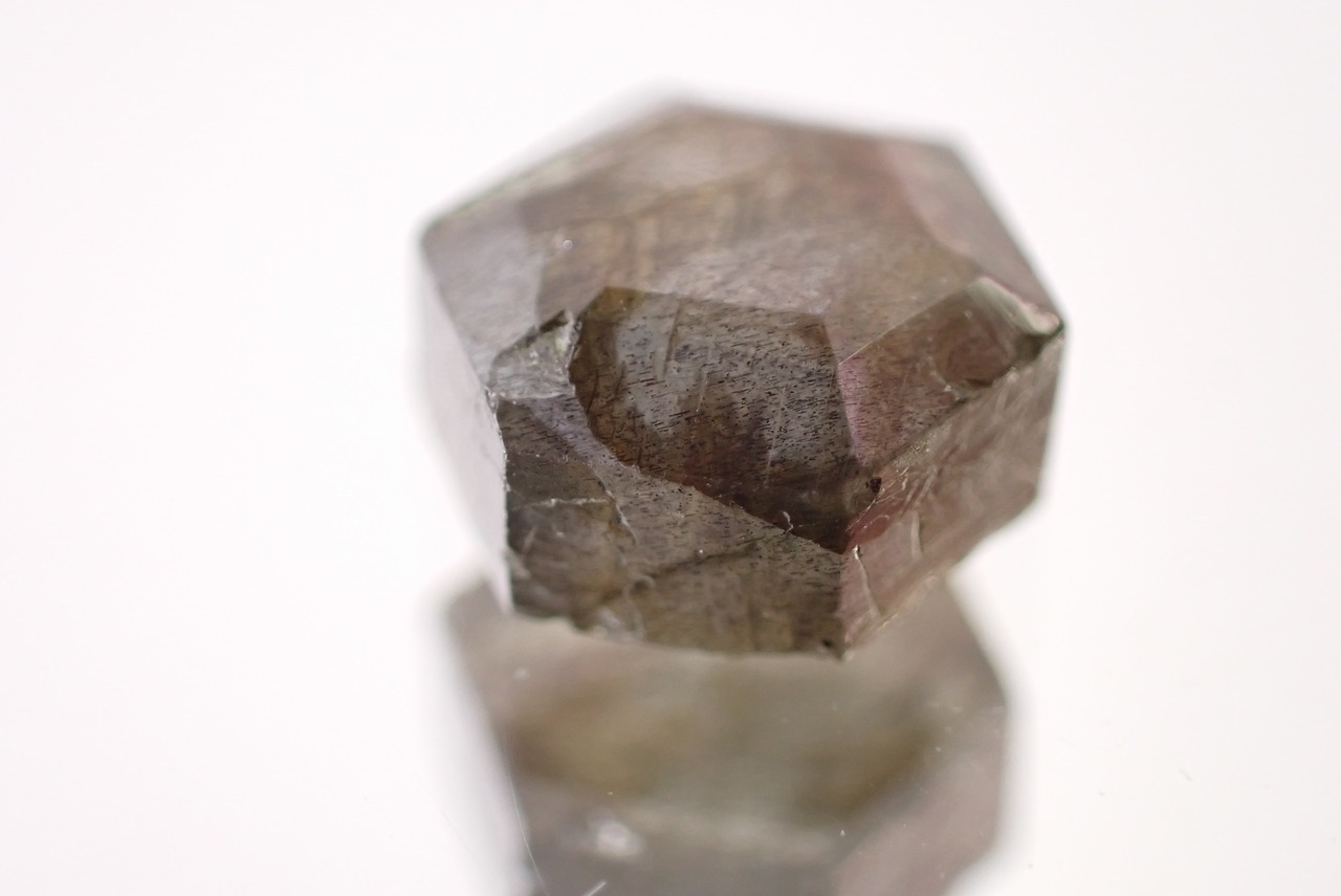 マダガスカル産ラブラドライト　1.26ct　 [D9-87]
