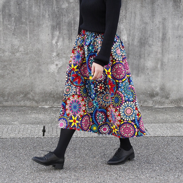 アフリカ布のギャザースカート（ カラフルフラワー ）アフリカンプリント アフリカンファブリック