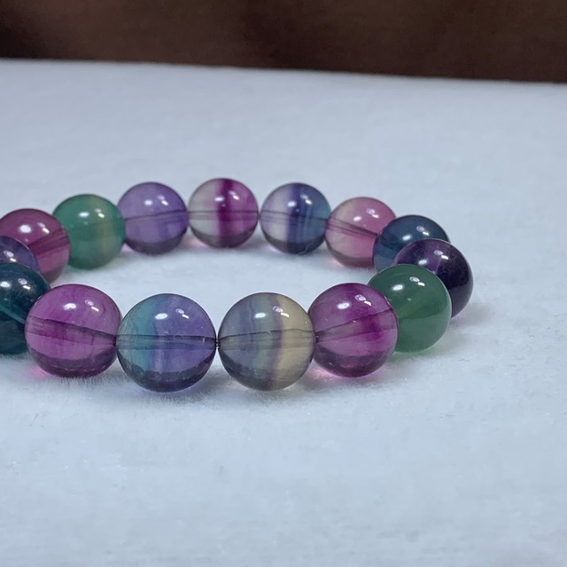 4.レア✩可愛いグラデーションフローライトブレスレット