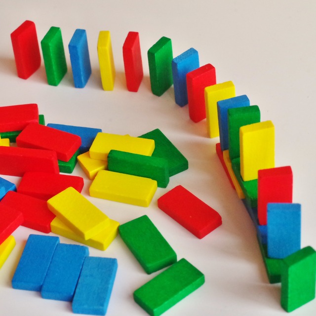 マッチ箱入り　ミニドミノラリー