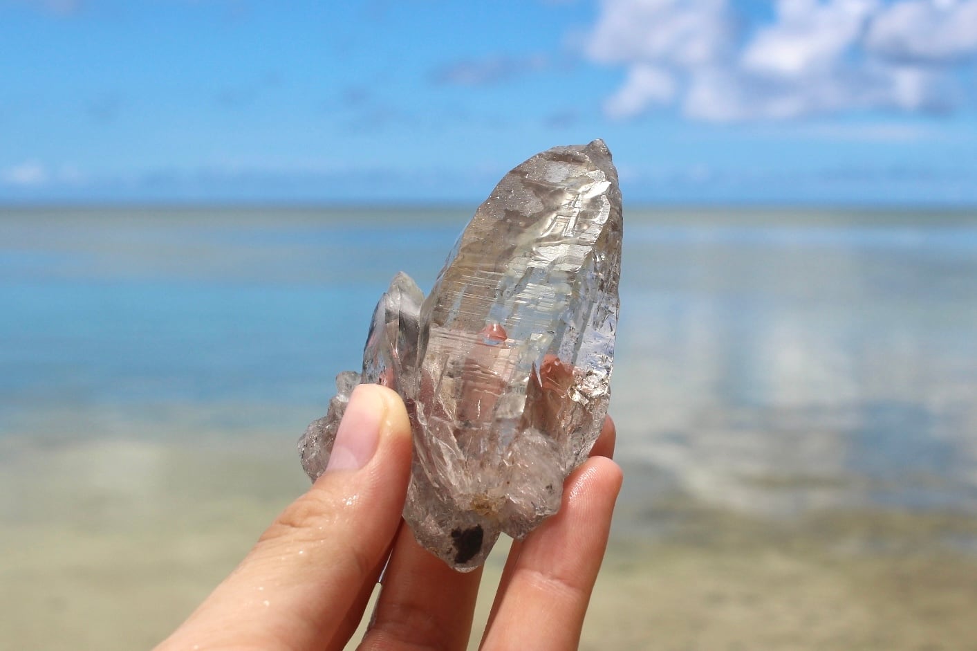 超希少 ヒマラヤ水晶ランプ ヒマラヤ水晶 | 石垣島の夜光貝とヒマラヤ水晶 Laphus (ラフス）