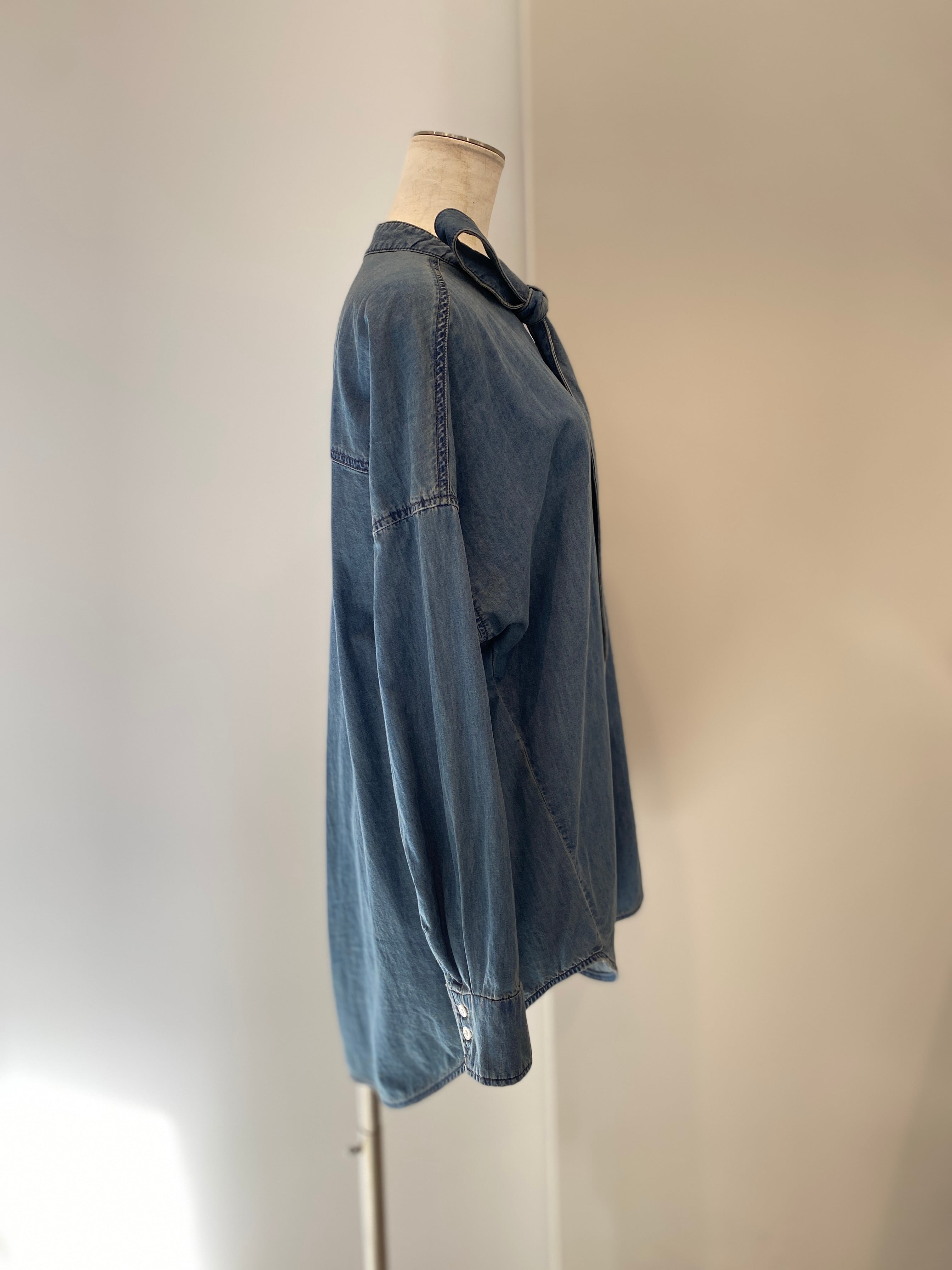 【美品】passione デニムボウタイブラウス パシオーネ デニムシャツ 再入荷【passione】デニムボウタイブラウス | MANO（マーノ）｜公式