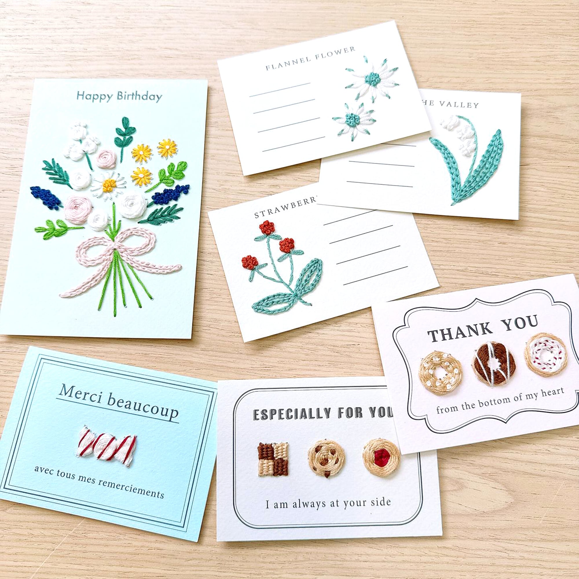 お花のハンドメイド2点 ❀ 14本目は、お花。お花はピンクが定番。 小花は無限にアレンジ