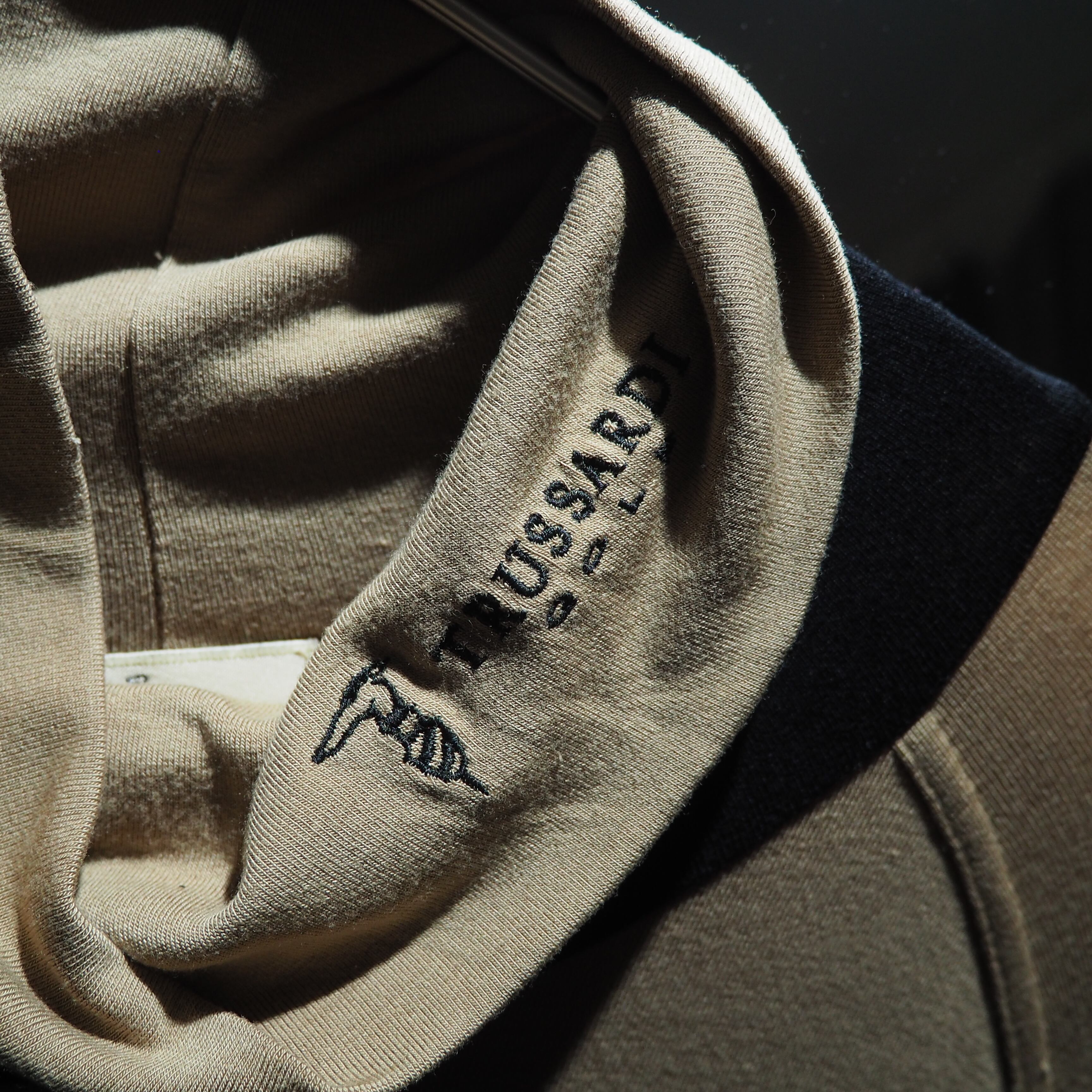 1990s ” TRUSSARDI ” Bi color vintage loose high neck sleeve Tee