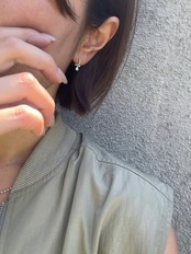 ムーンペンダントピアス