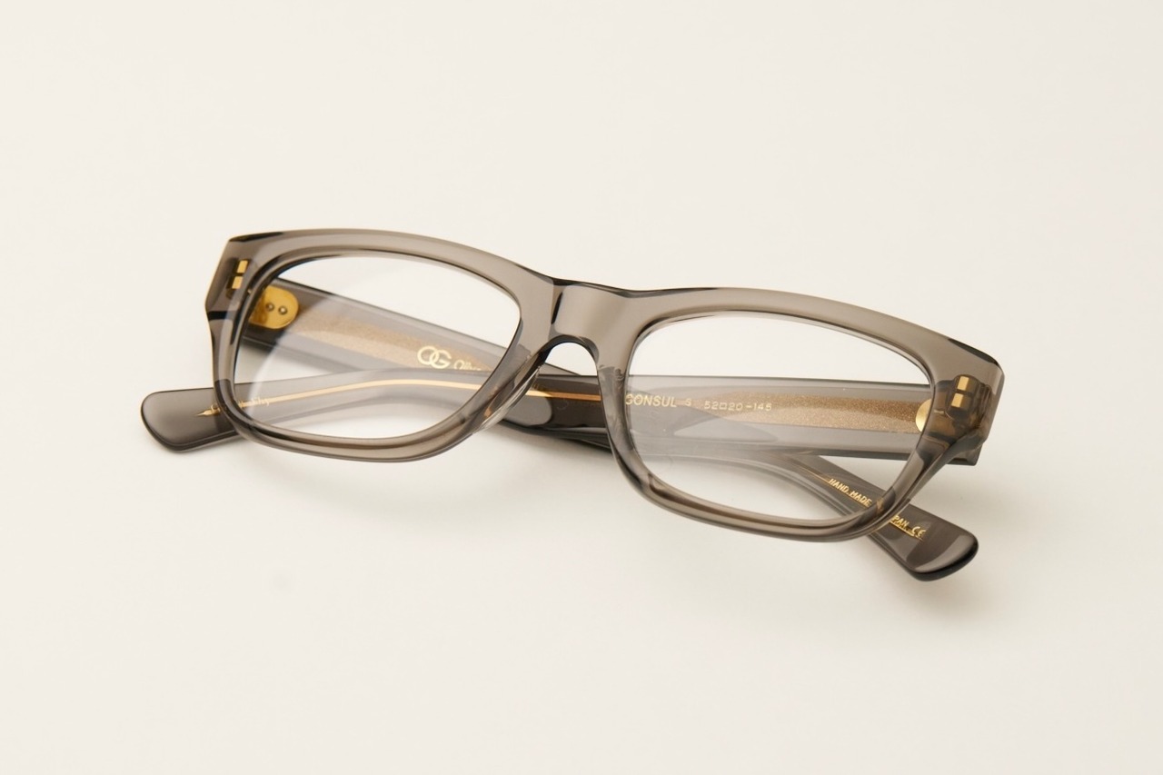【OLIVER GOLDSMITH】CONSUL-s Color:Cloudy sky