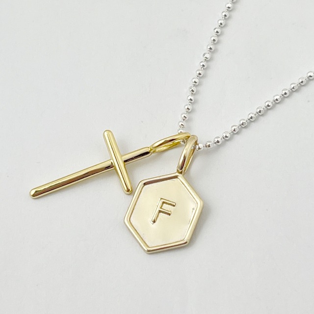 Gold coating クロス + ハニコム イニシャル ペンダント TOP ２つ ネックレス