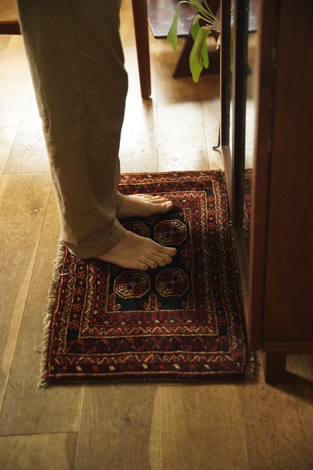 735 -Vintage Turkmen rug