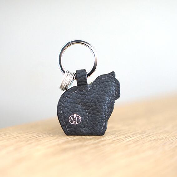 ふっくらした子猫のキーリング・グレー×ライム