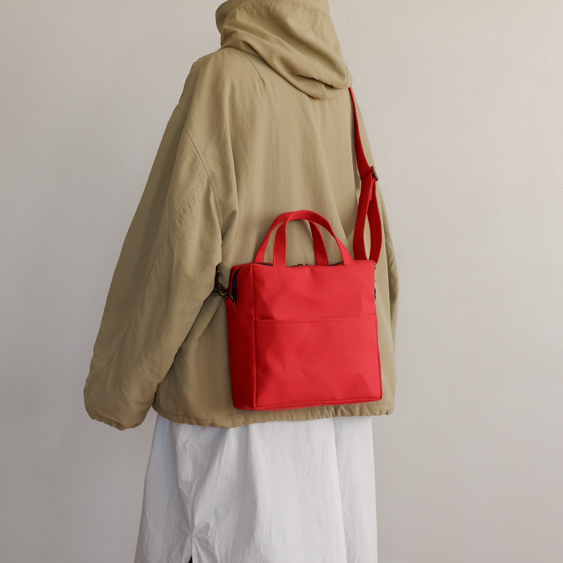 スクエア2wayトート S 赤 / 8号帆布 | aoya bags | シンプルで少し