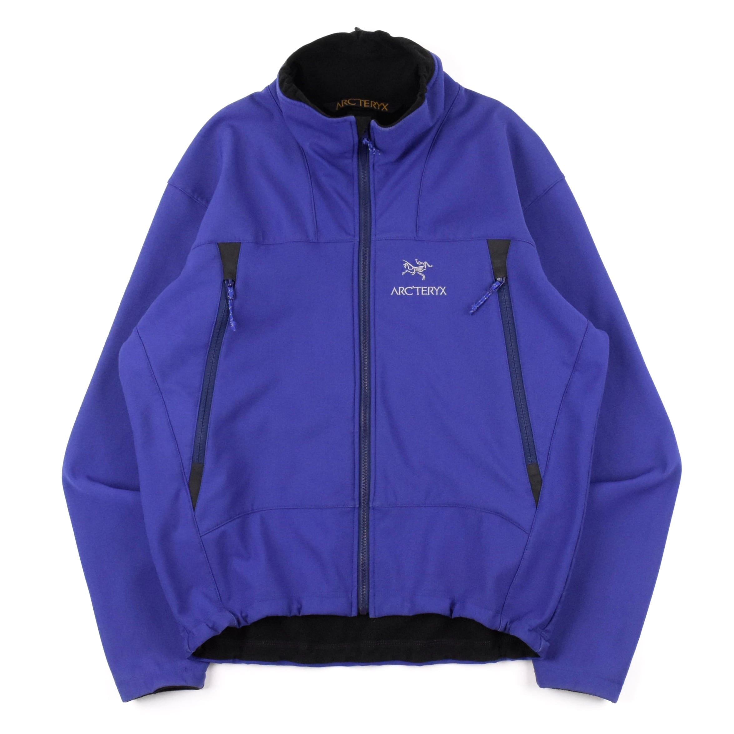 ARC'TERYX ATOM LT JACKET by ''BERBEE DERBY'' | PLAIRE ARC'TERYX ATOM LT JACKET by ''BERBEE DERBY'' | PLAIRE