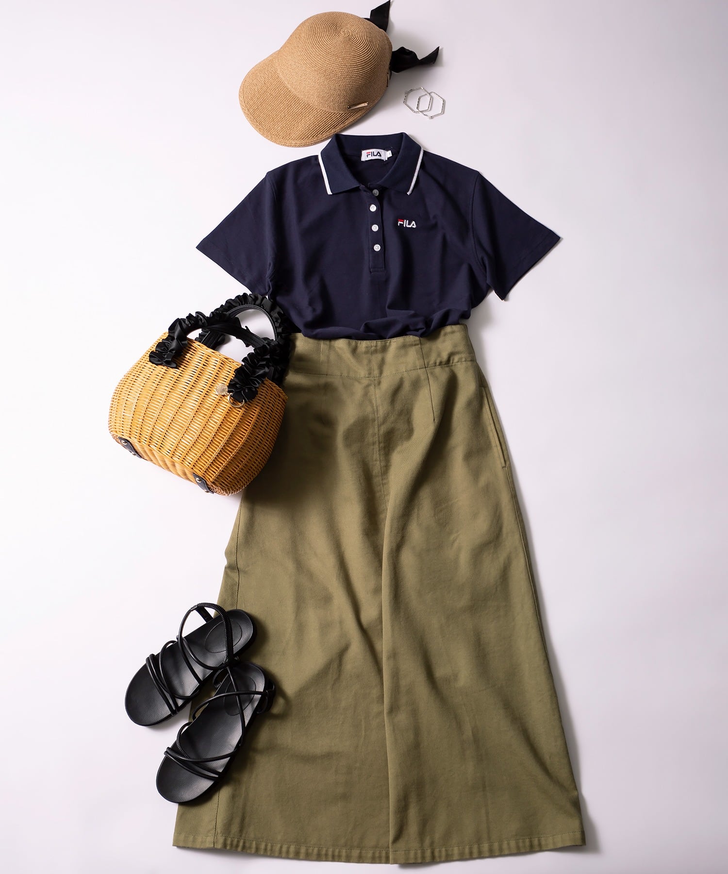ユニセックス向けのブランドをメインにした、カジュアルな洋服や服飾