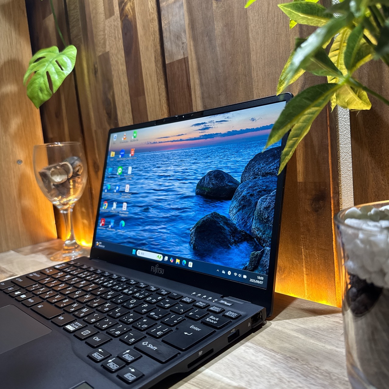 \ 公式ショップ限定価格❣️/ 準美品《ハイスペック》超軽量【LIFEBOOK U9311/F】i7 第11世代 メモリ16GB SSD256GBノートパソコン 安心サポート&3ヶ月保証付き