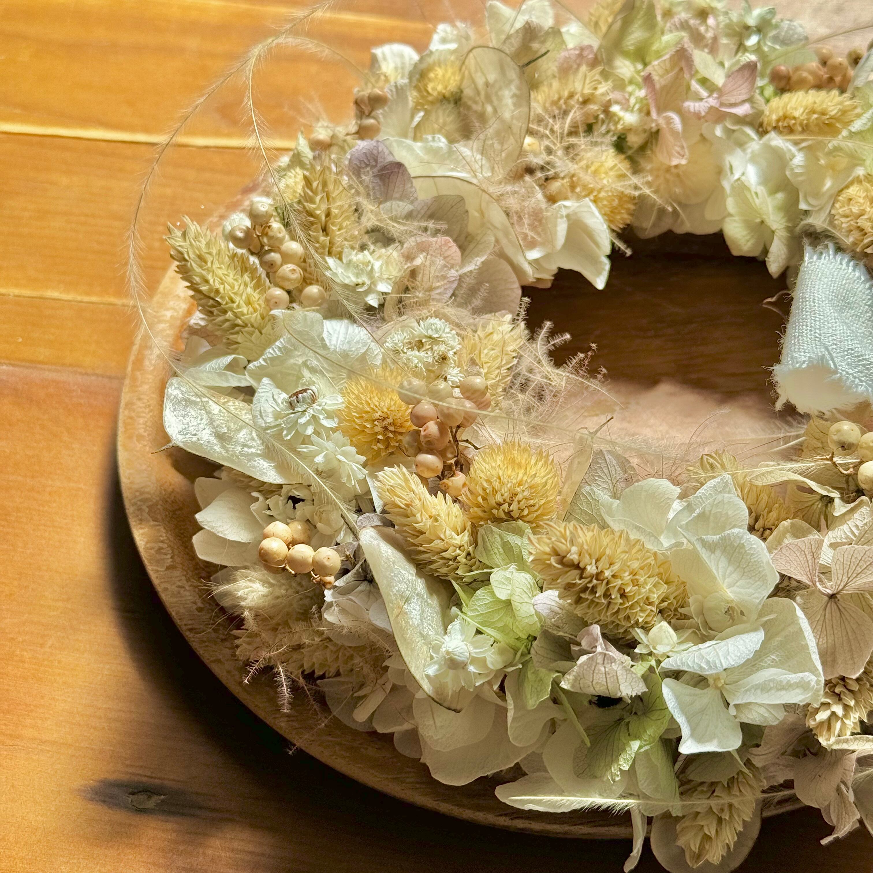 ポポラスベリーと秋色紫陽花のスワッグ ドライフラワー 秋色紫陽花とポポラスベリーのナチュラル