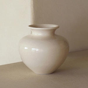 Round Vase (Beige, Black) / ラウンド ベース セラミック オブジェ 花瓶 韓国 インテリア 雑貨