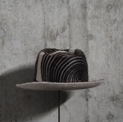 【HeArT&Co. (ハートアンドコー)】チェコ メデューサベル スパイラル柄