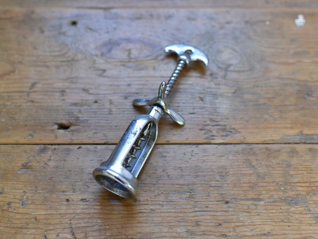 <送料無料>フォルムが素敵で味わいのあるワインオープナー フレンチアンティーク