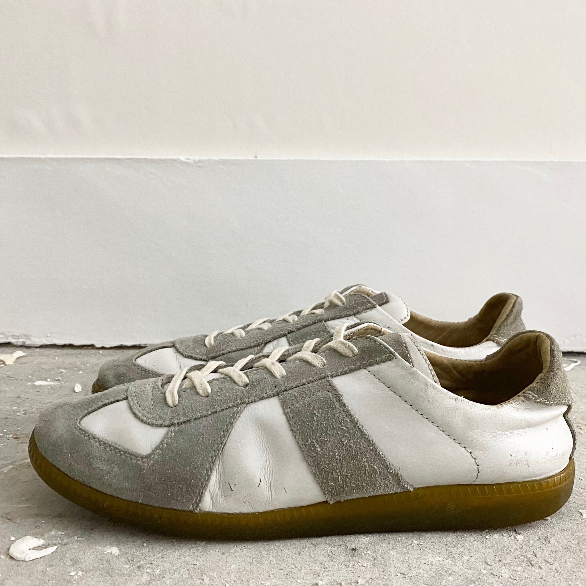 MAISON MARTIN MARGIELA 22-REPLICA- sneakers GERMAN TRAINER white×gray ...