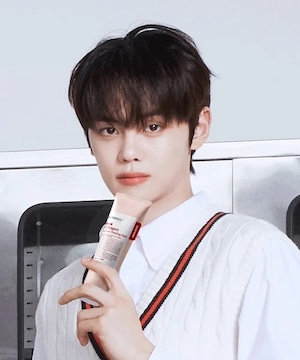 数量限定トレカ付き!★【ZEROBASEONE X MEDIPEEL】レッドラクト コラーゲン こんにゃく ピーリングジェル 95ml