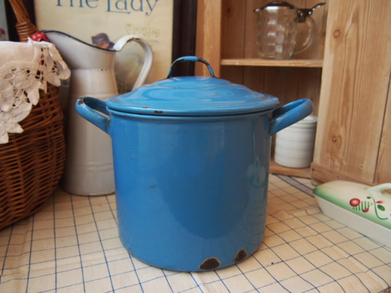 イギリスアンティークフラワー缶 イギリスアンティーク フラワー缶 水色 | Bonny Bee