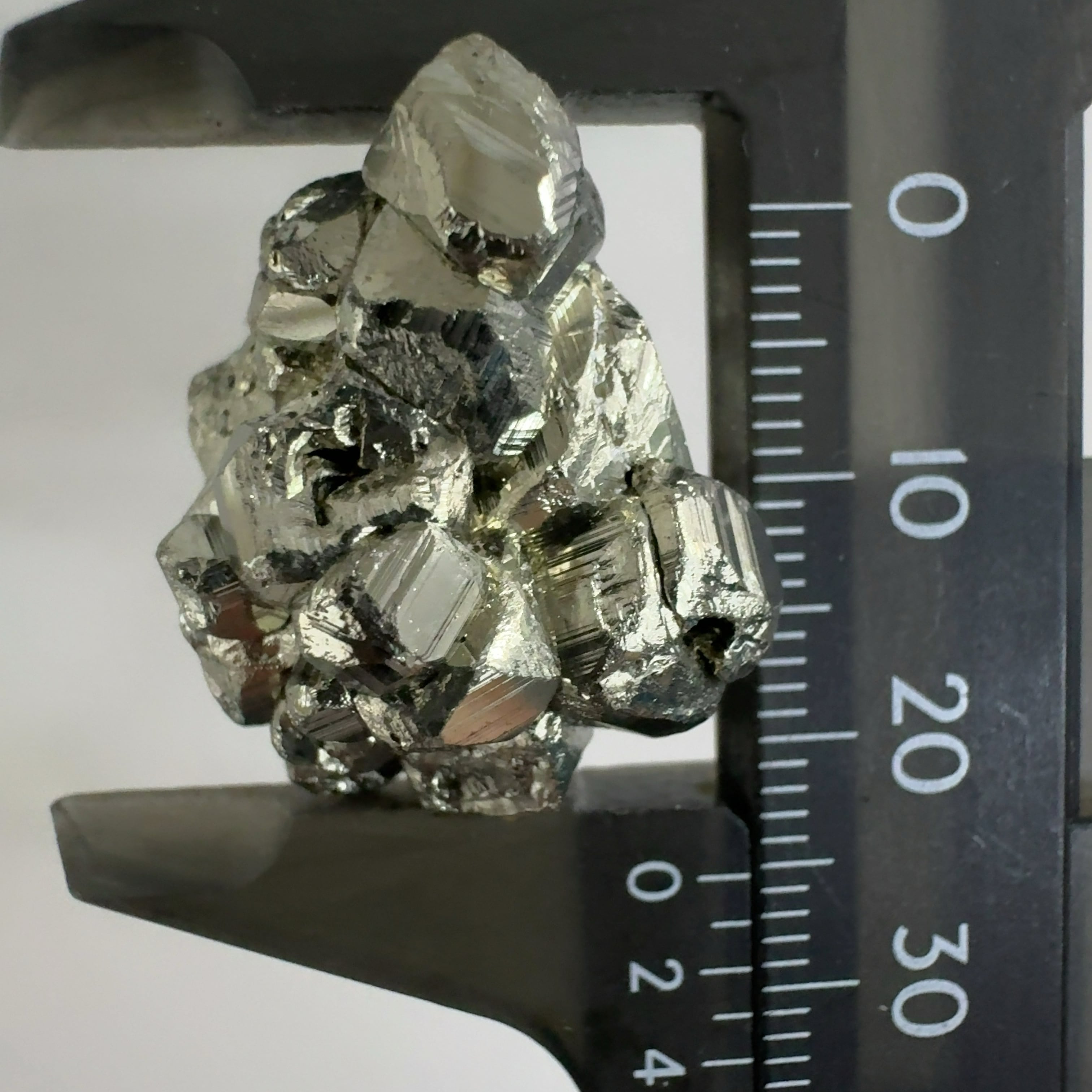 共生◇3.2kg◇ エメラルド パイライト 緑柱石 ベリル 黄鉄鉱 原石