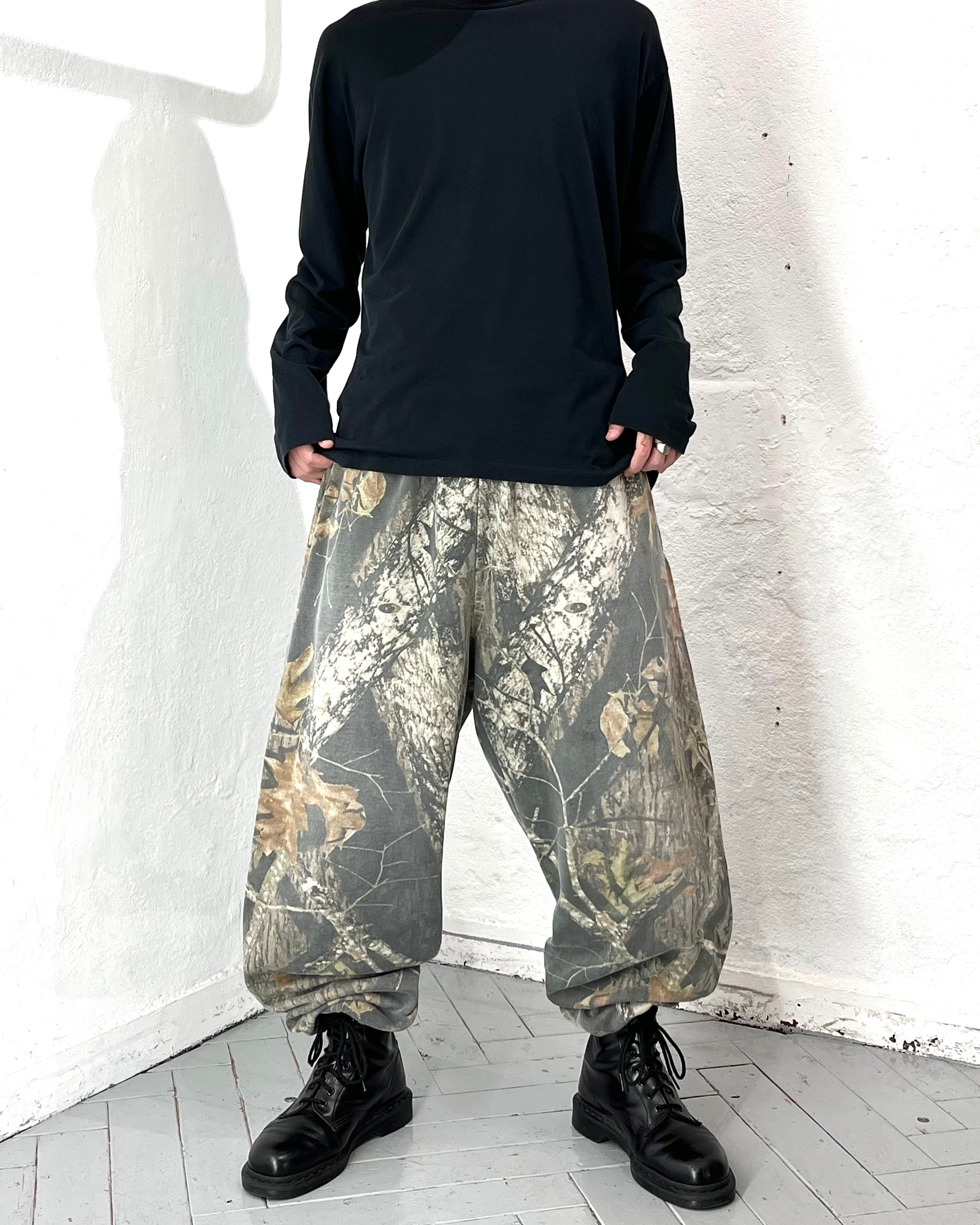 00s JERZEES Real Tree Camo Wide Sweat Pants