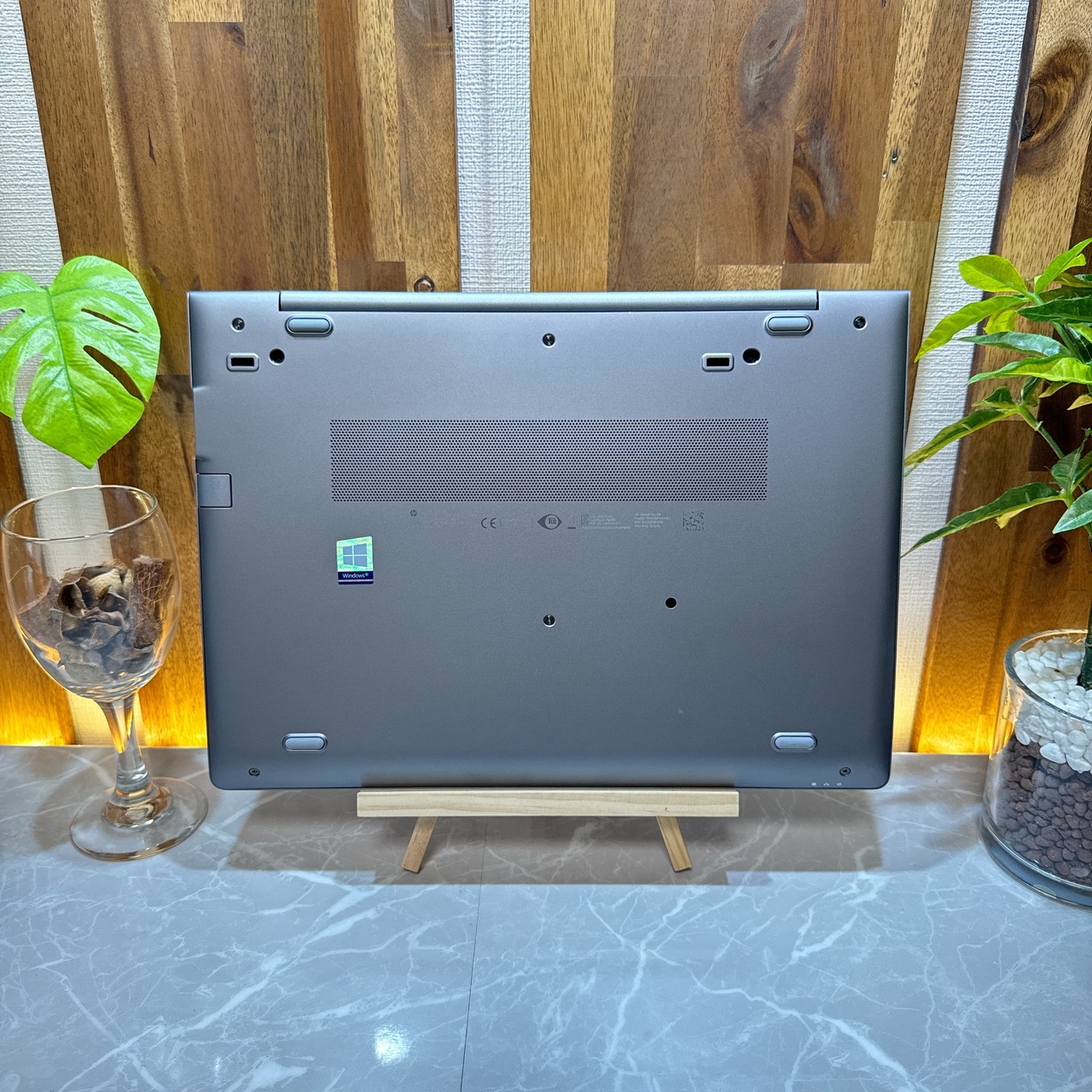 美品ハイスペック‼️HP ZBook 14u G6/最高峰Corei7 第8世代/メモリ32GB/SSD512GB/FHD/ノートパソコン