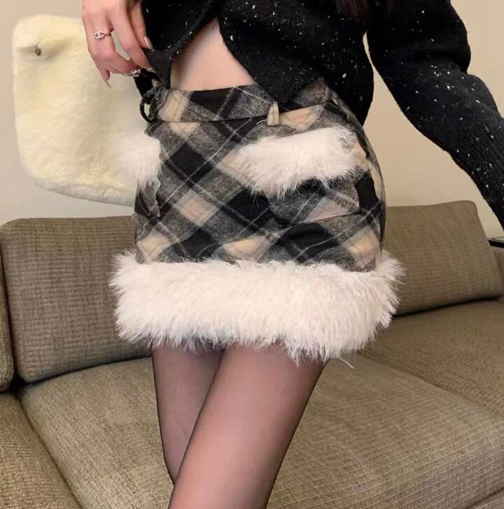 グレー ファー ミニスカート 2色♡ファー付きチェック柄ミニスカート | selectshop.selepuu
