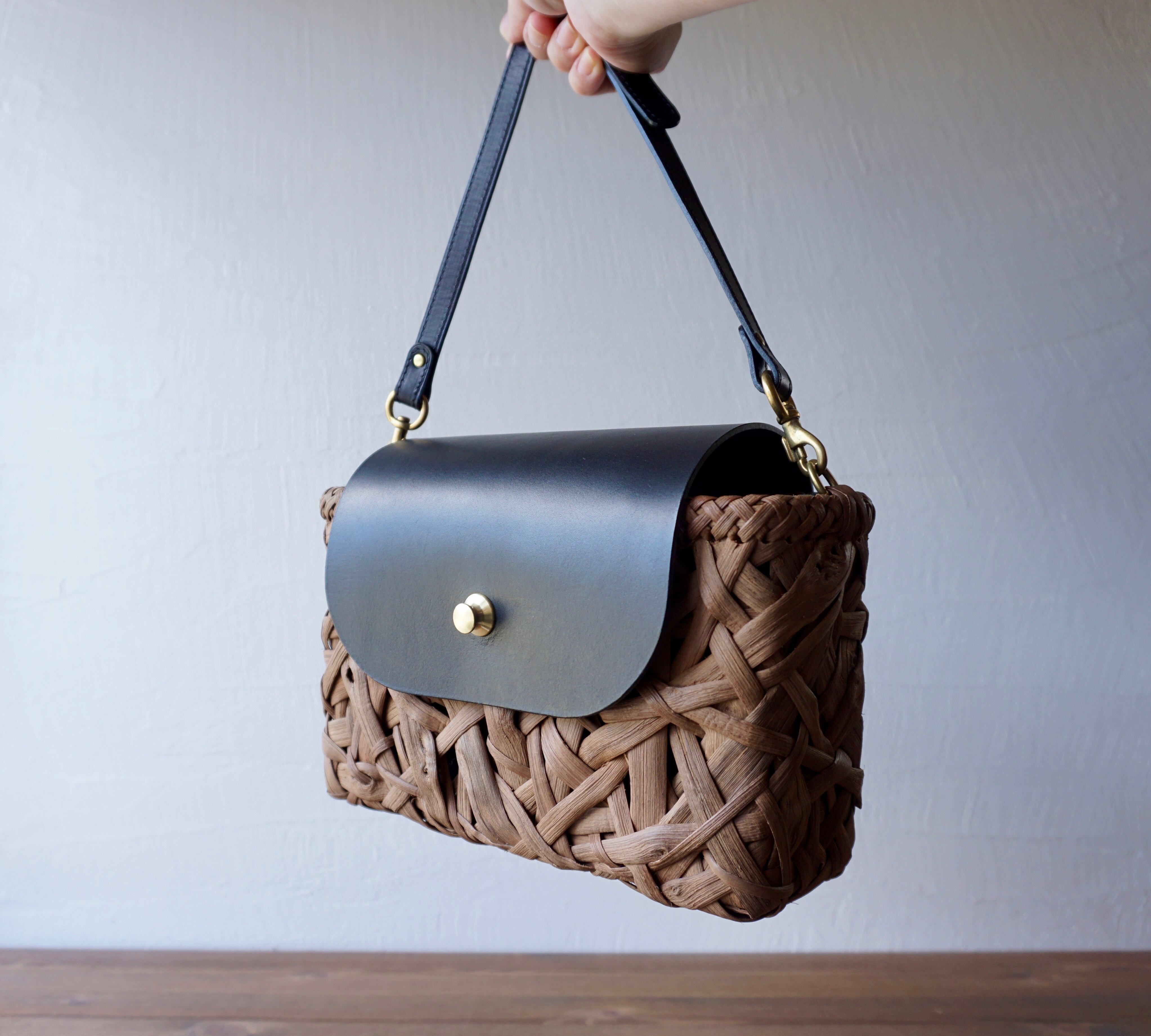 山葡萄ポシェット 乱れ編み | Pay ID