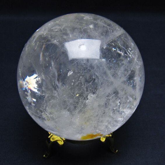 水晶 スフィア 丸玉 虹入り 69mm 水晶玉 球体 玉 一点物 151-7839