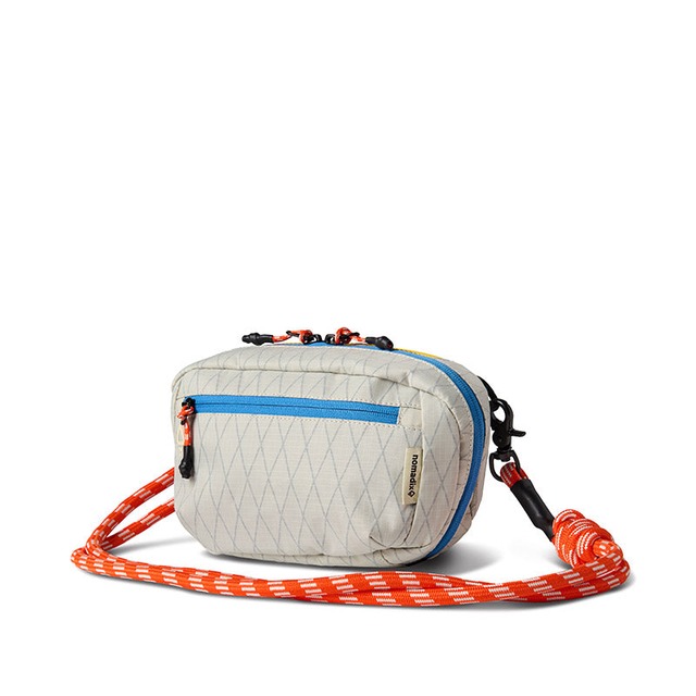 NOMADIX ノマディクス ／ Traveler Tech Slingトラベル テック スリング #Driftwood/Off White