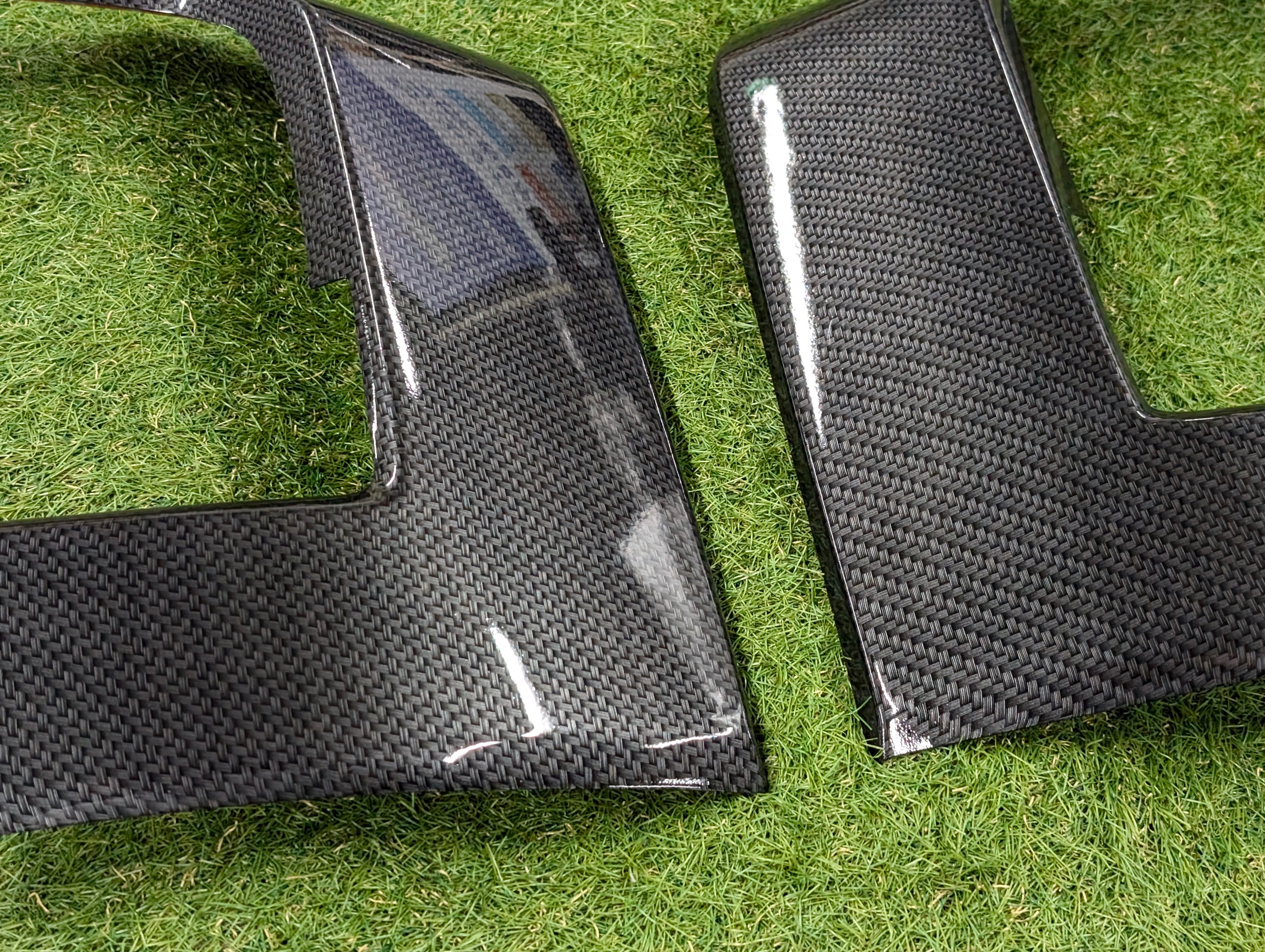 MDF 新型トライトン用フロントグリルガーニッシュ（カーボン調） | MDF