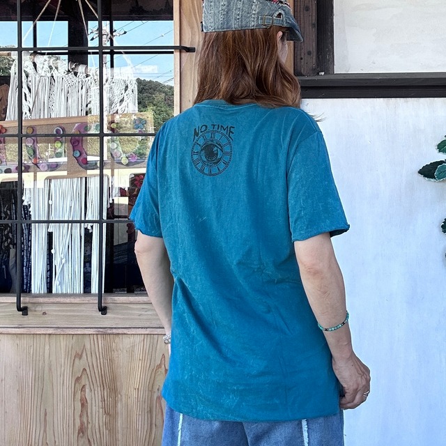 ボタニカルTシャツ