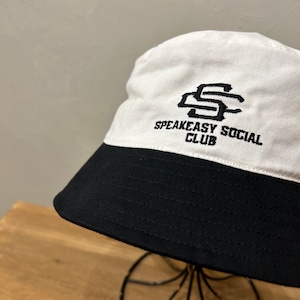 SOCIAL CLUB BUCKET HAT