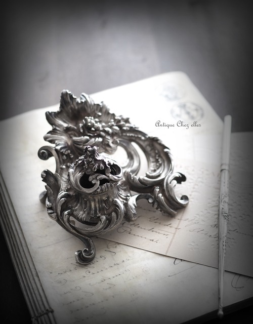 ロココ調  エレガントなインクウェル