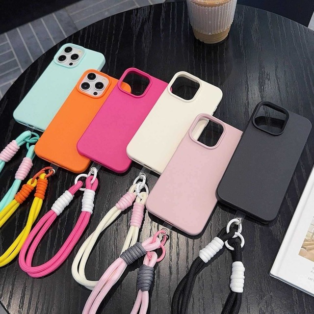 可愛い紐のハンドストラップつき◎シンプルケース 落下防止ロープ 耐衝撃 スマホアクセ 6色から選べる マット素材 スマホケース ND-16304