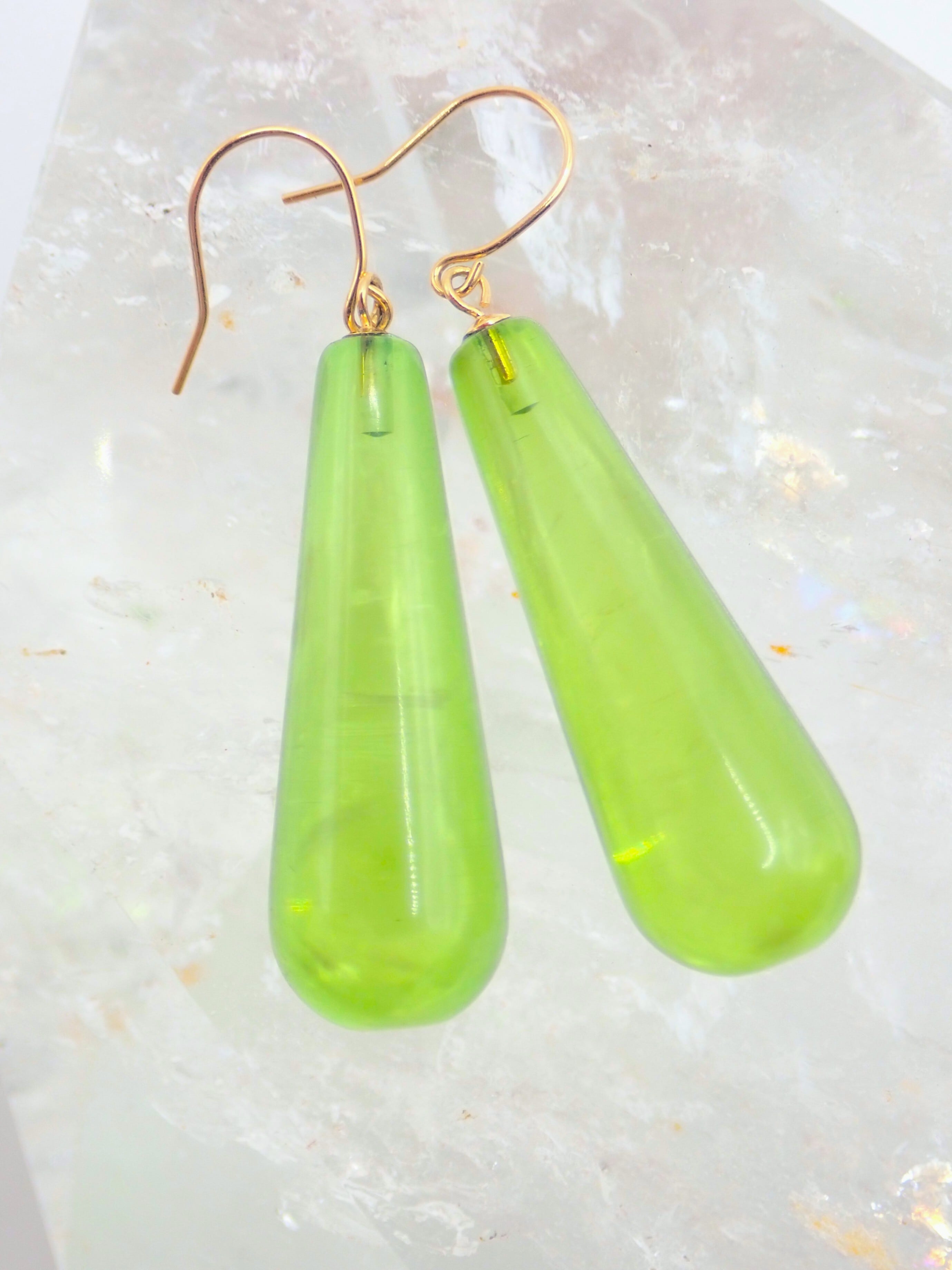 新品】 K18 黄緑のアンバー ピアス | シークレットベースジュエリー