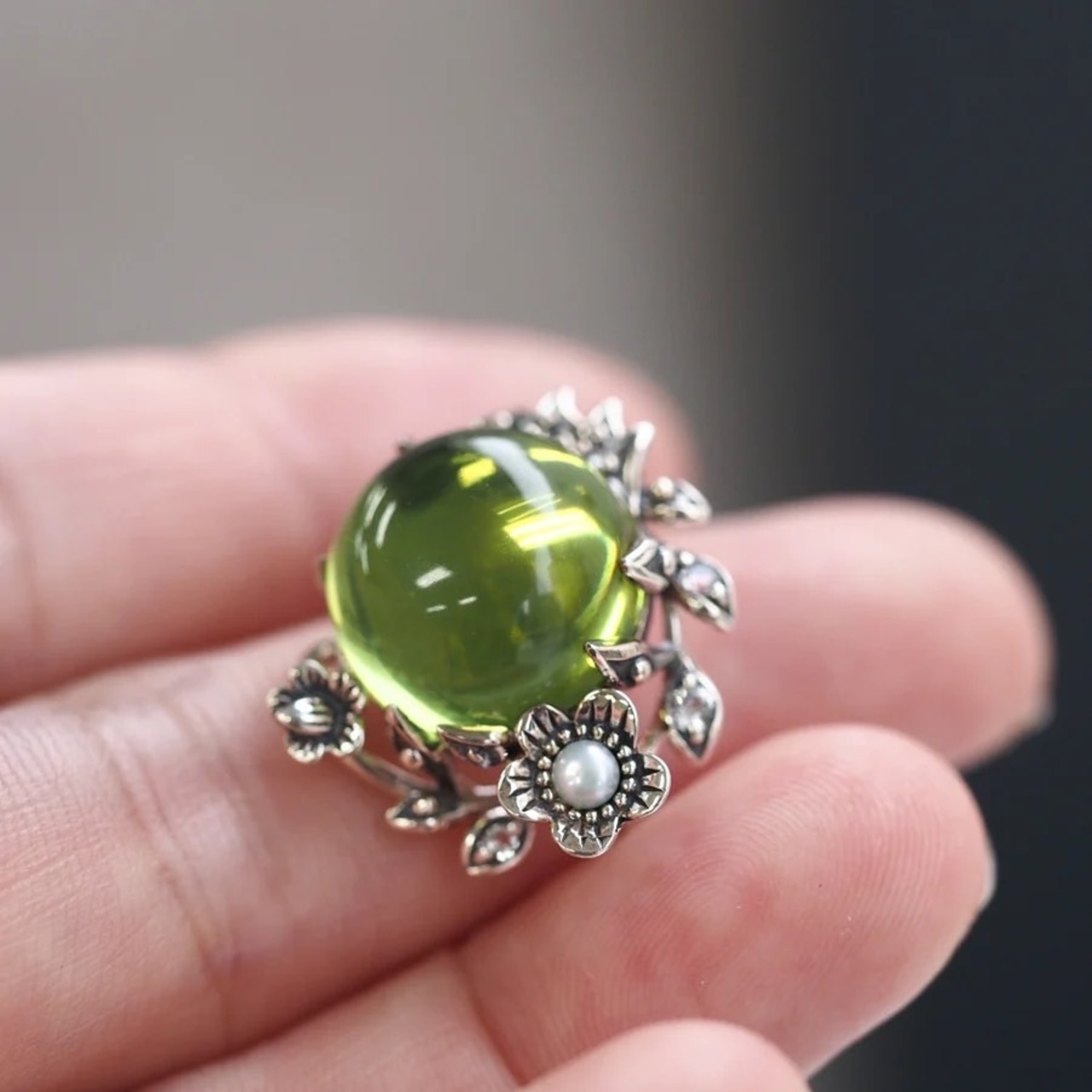 [William Morris] コンプトン　リング　グリーンアンバー