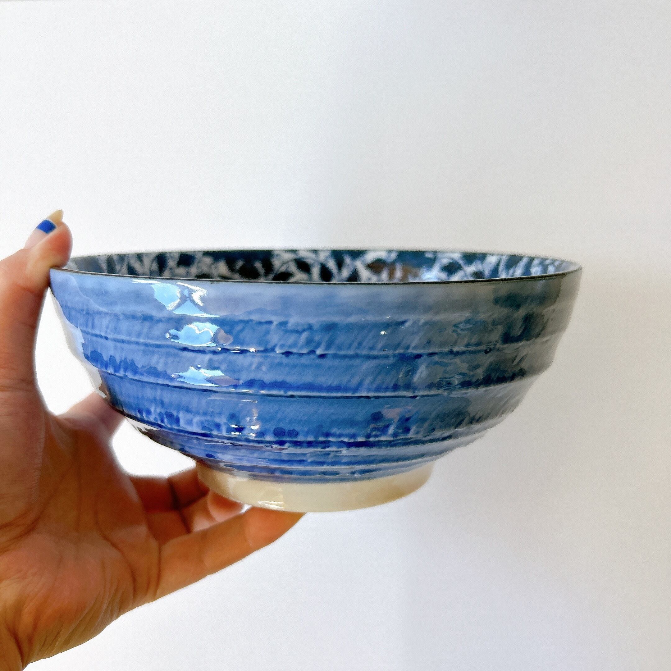 古伊万里　染付牡丹唐草文鉢　1600年代後半　薄造　上品な呉須　器を楽しむ 唐草シリーズ 古伊万里牡丹 LB型麺鉢 | FUTADA