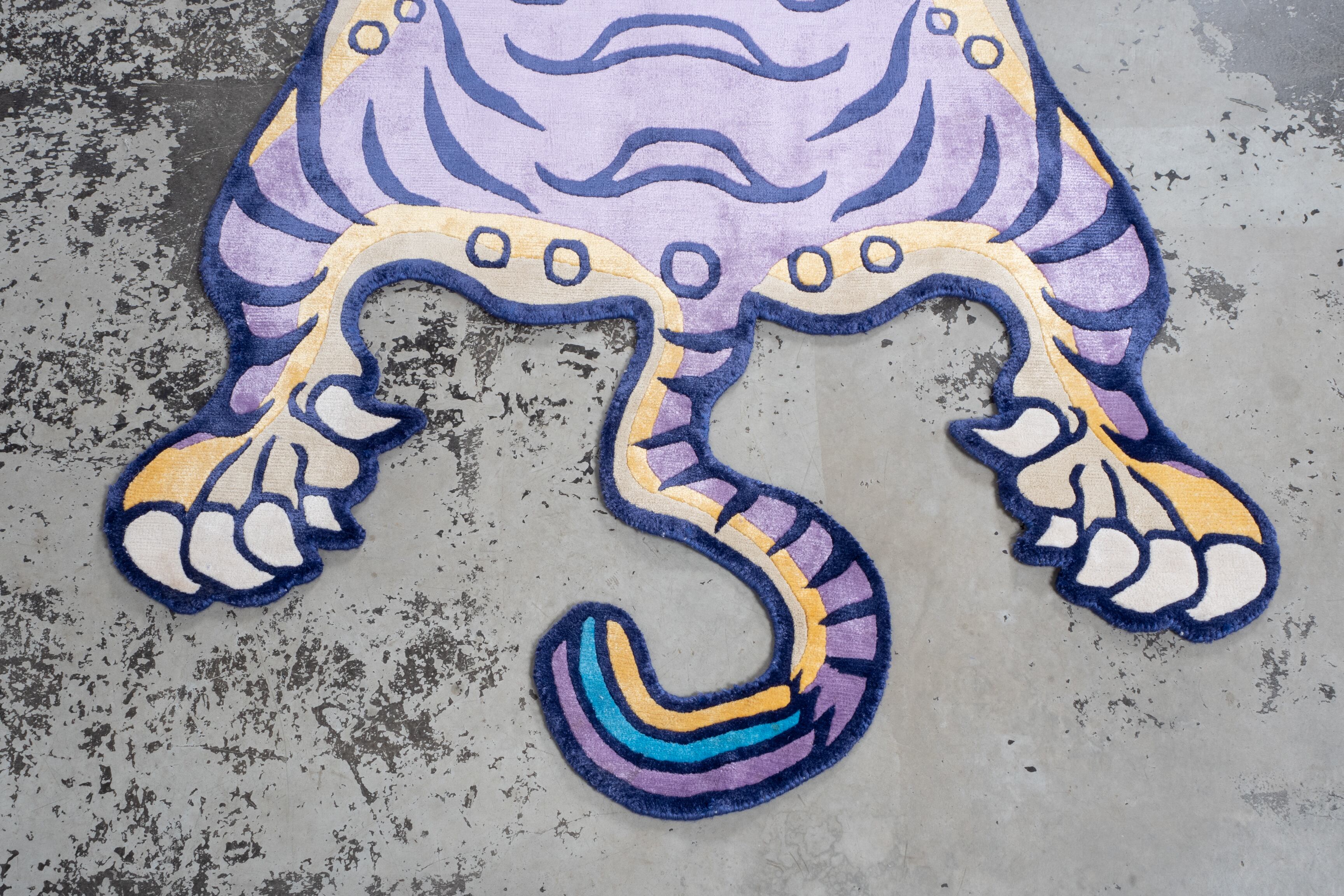 限定1！チベタンタイガー（ホワイト）94cm シルク製品 【予約中