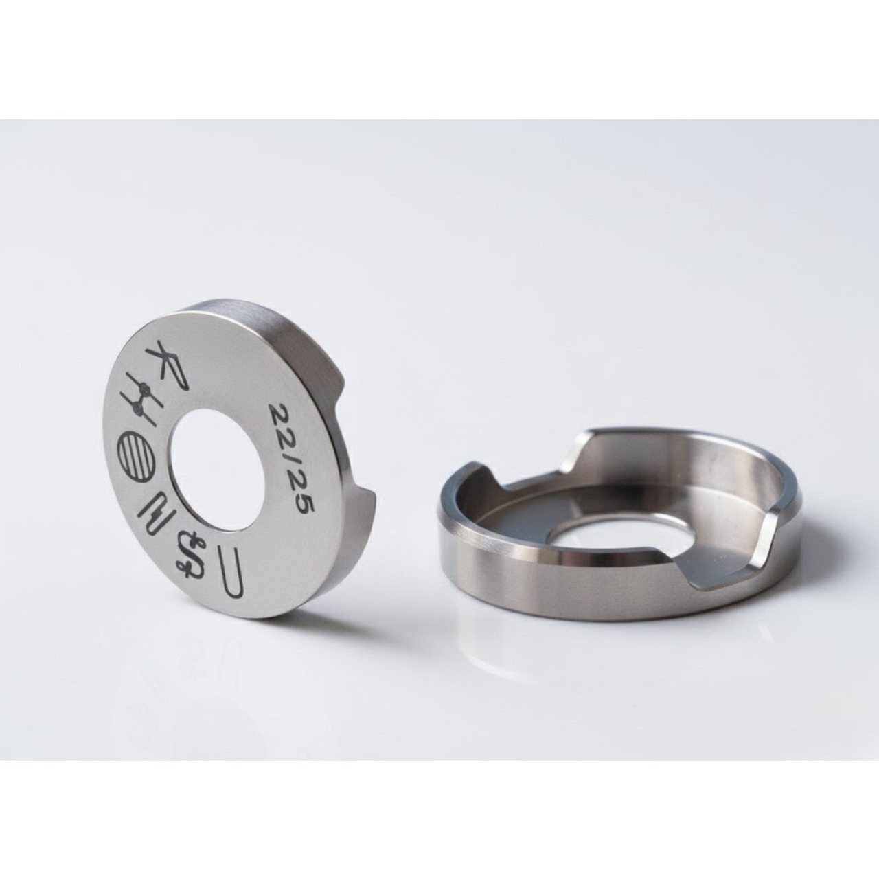 Eclipse+ 21700 SBS Orange + 25mm Ring by KHONSU Tech