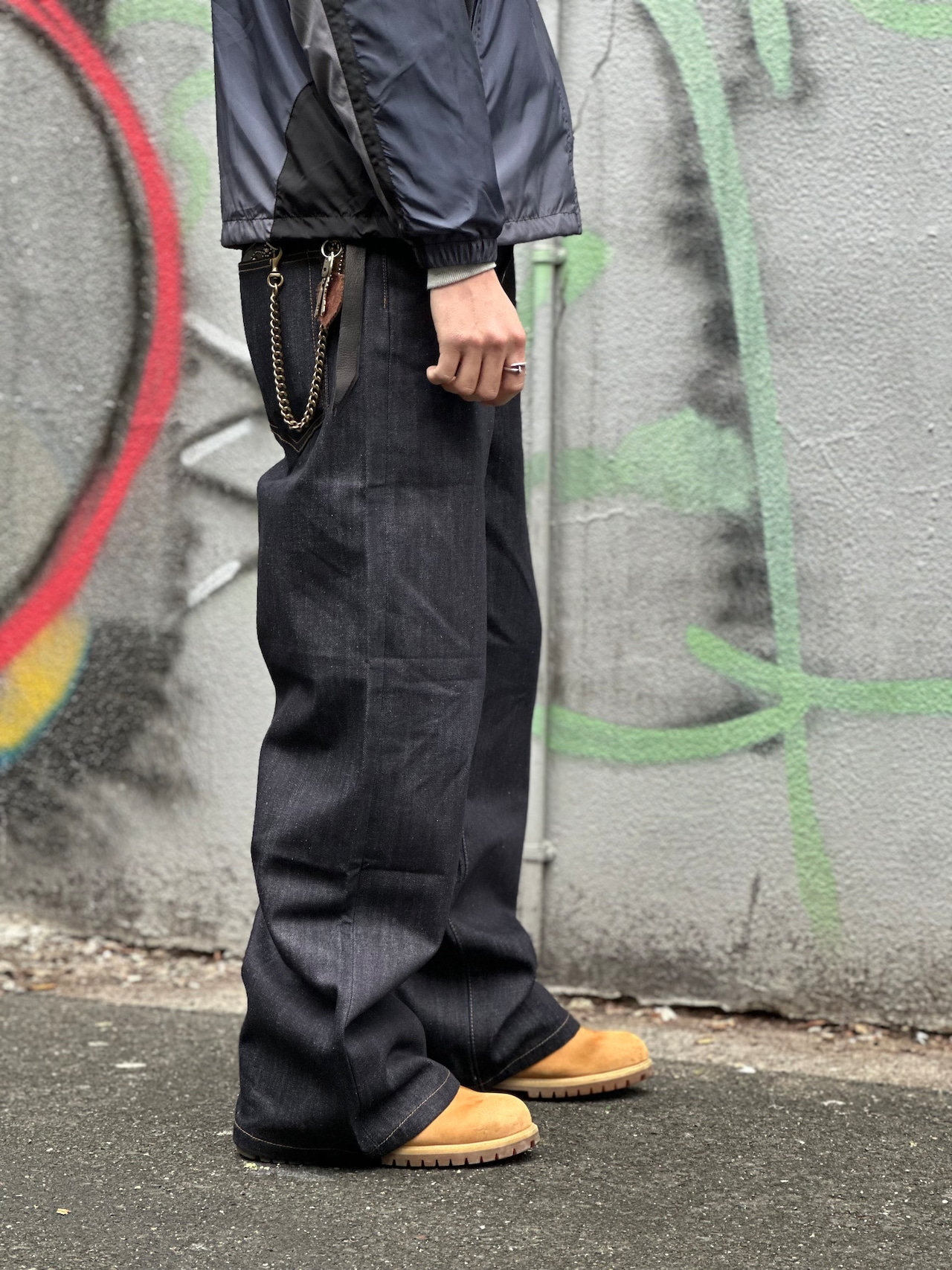 Raw Button Baggy Denim