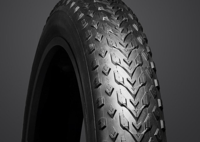 VEE Tire ZigZag (20x4.0) [Black/Black]