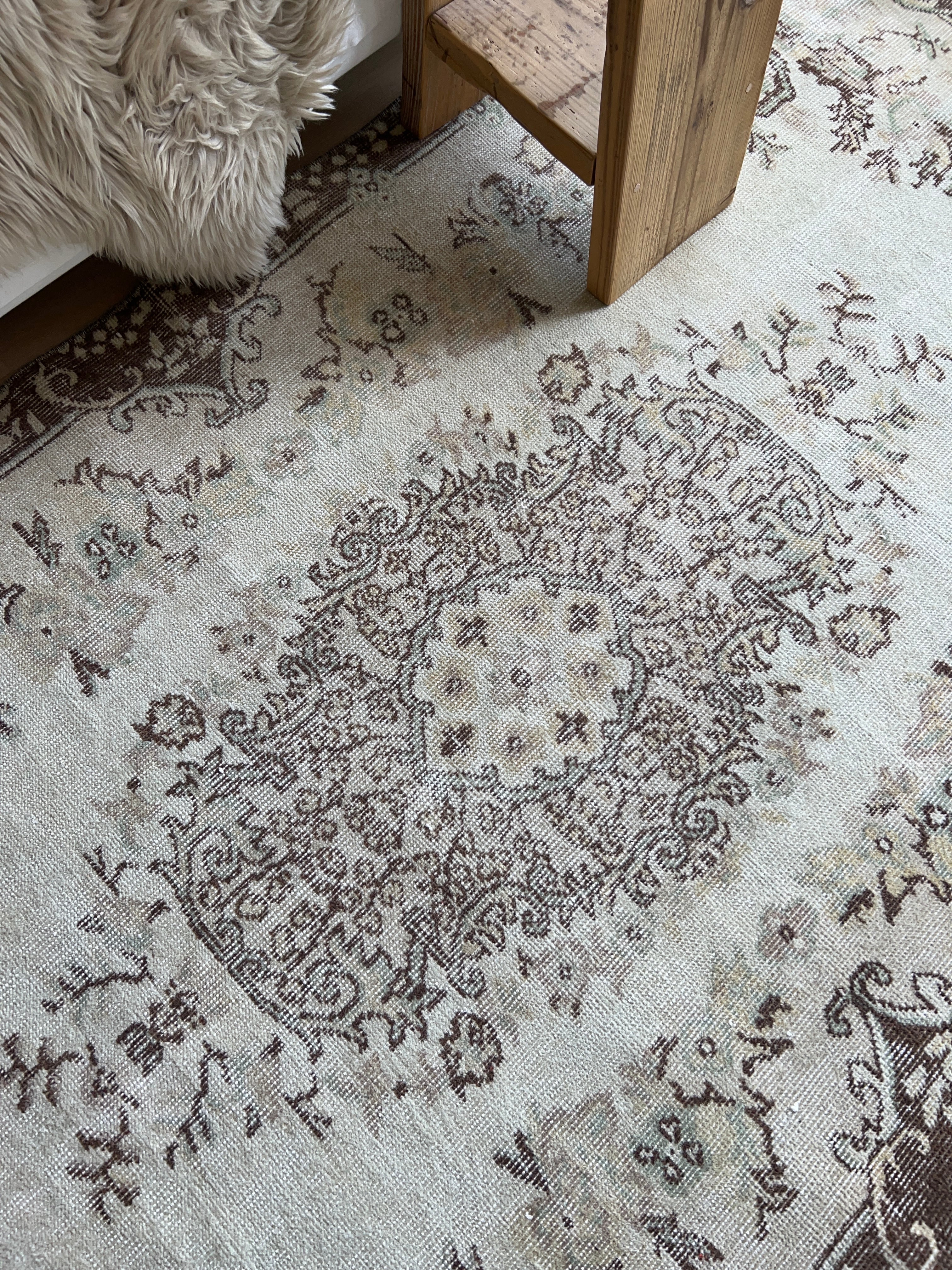 Vintage rug〈Brown Medalion〉203×112/ヴィンテージラグ トルコラグ